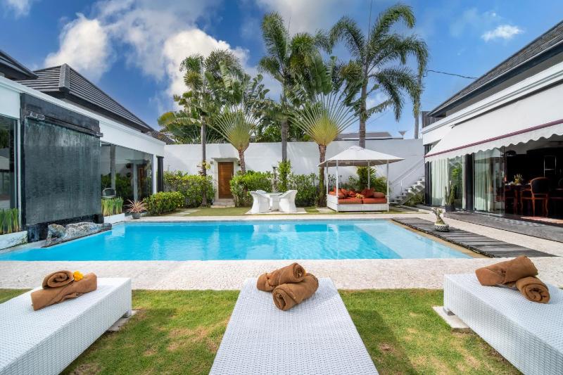 Villa Kalamansi Seminyak - image 29