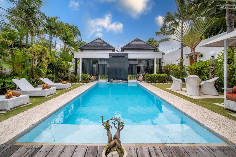 Villa Kalamansi Seminyak - image 1
