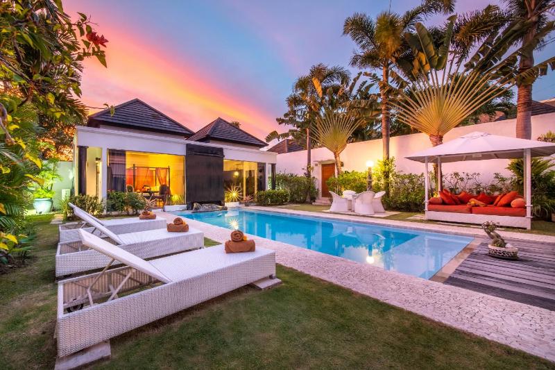 Villa Kalamansi Seminyak Images