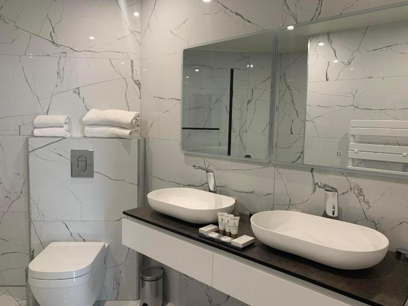 Superior Double Room with Terrace image 2