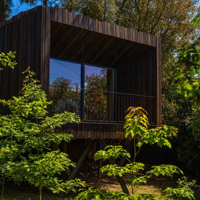 Deluxe Bungalow with private Jacuzzi image 3
