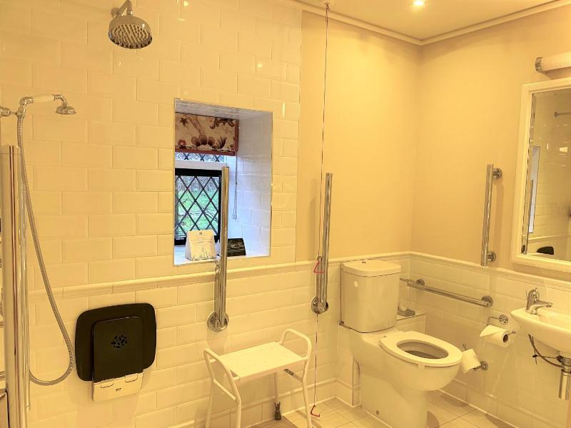 Double Room - Disability Access image 2