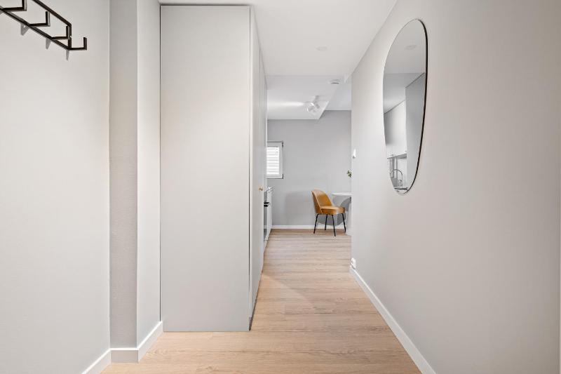 One Bedroom Comfort image 2