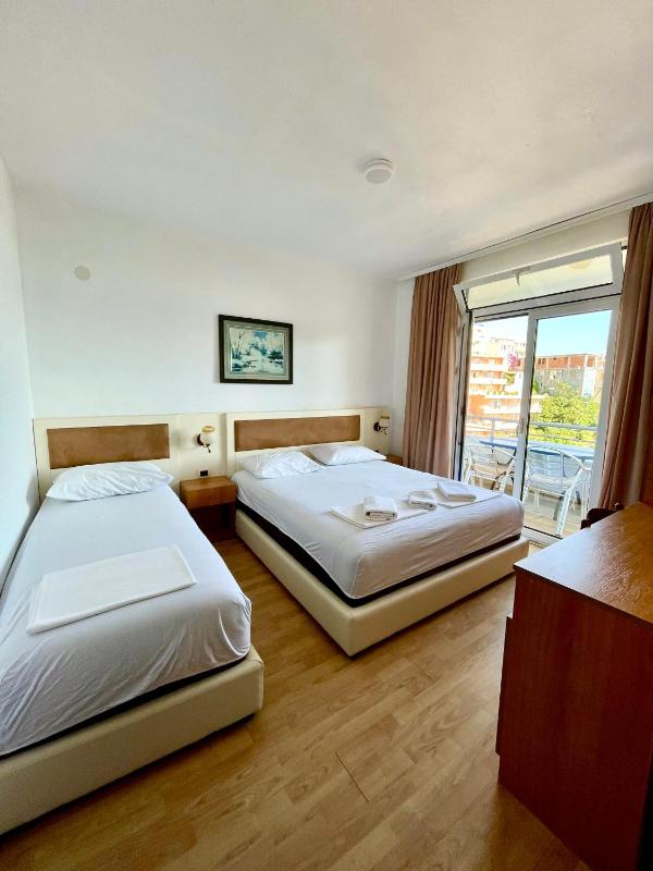 Adriatic Apartments - image 2