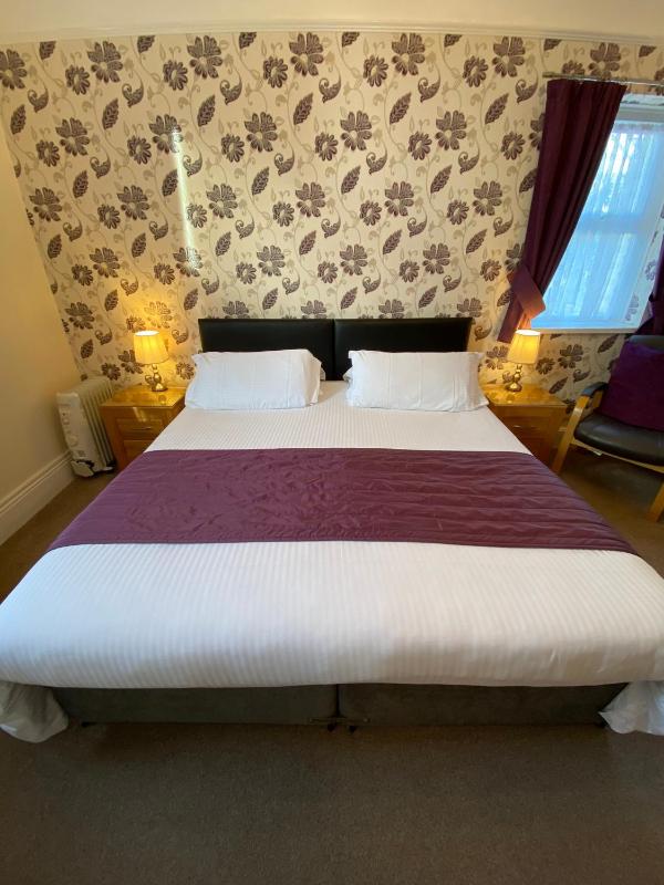 Superior Double Room image 3
