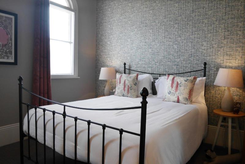 King Room image 3