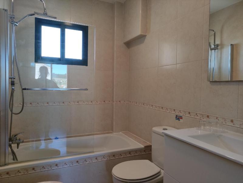 One-Bedroom Apartment with Sea View image 2