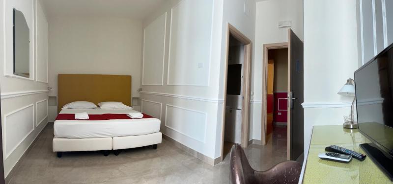 Economy Double or Twin Room image 3