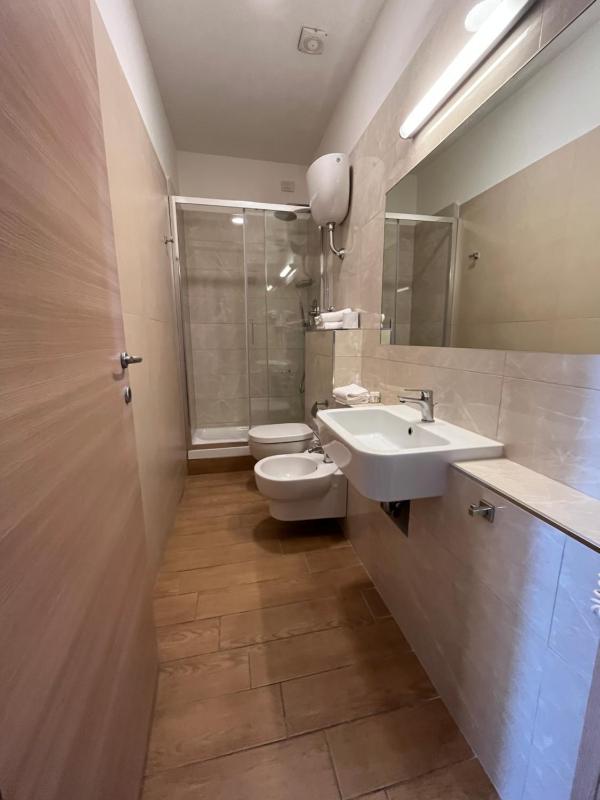 Economy Double or Twin Room image 2