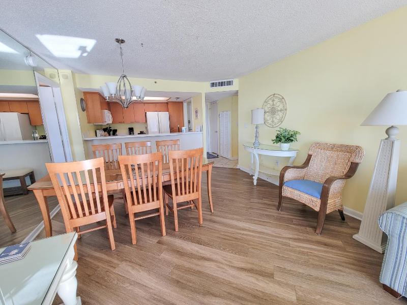 904 South Hampton condo - image 6