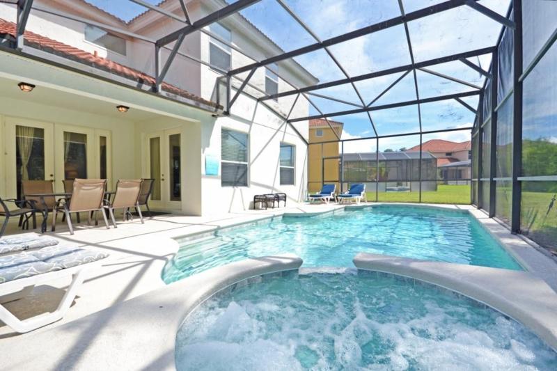 Mariel Oasis home - image 14