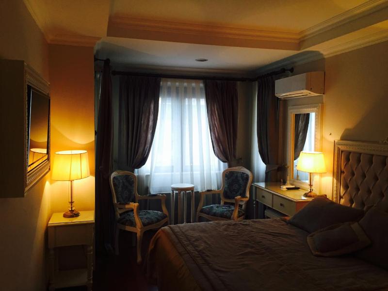 Double or Twin Room image 2