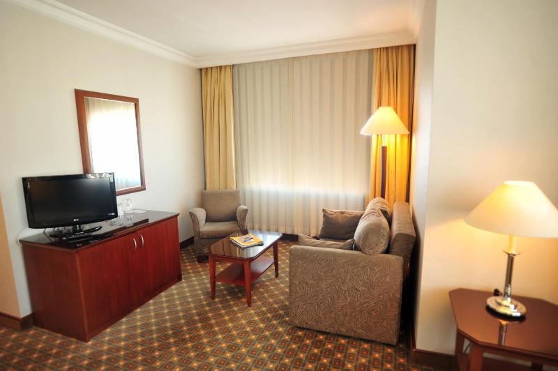 Deluxe Double Room image 2