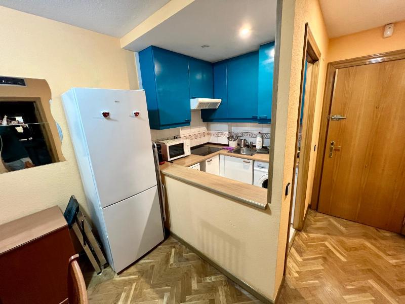 One-Bedroom Apartment image 4