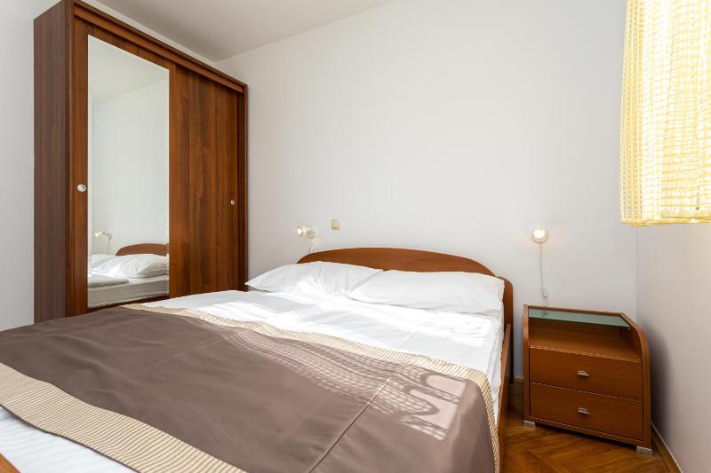 Apartments Crnekovic IV - image 4