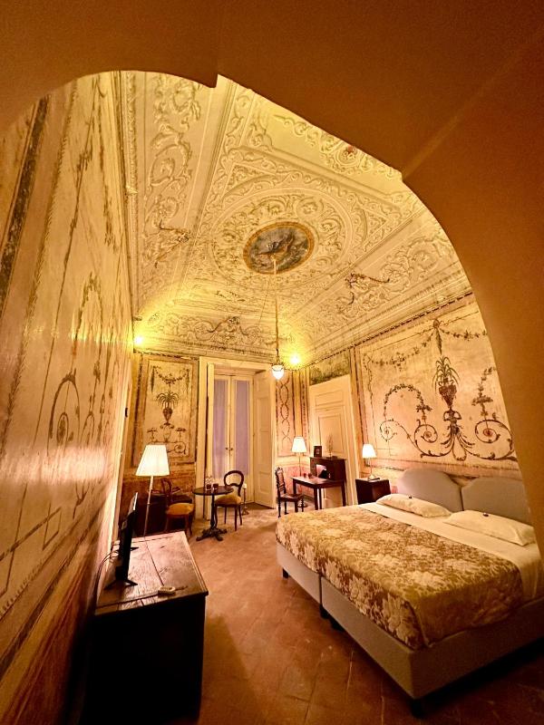 Casa Santangelo Suites - Historical Residence - image 11
