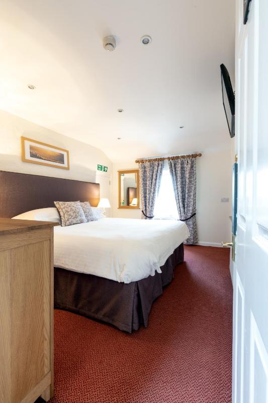 Double Room with Private External Bathroom image 3