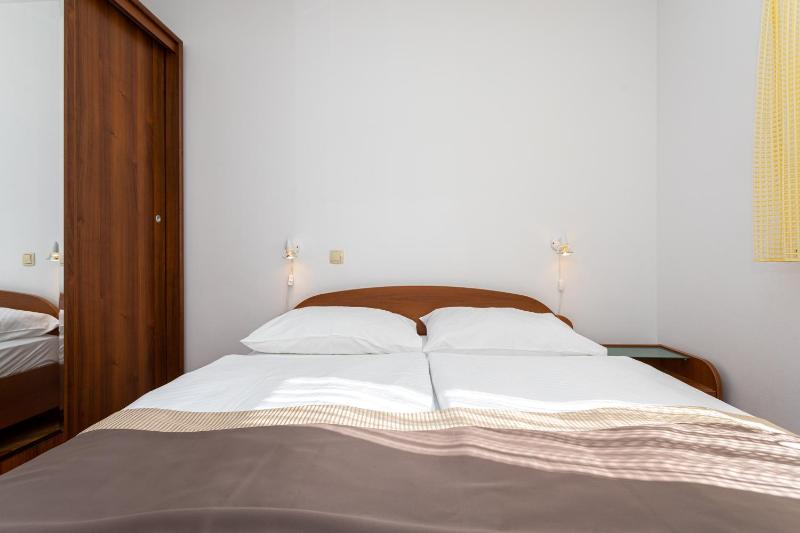 Apartments Crnekovic IV - image 15