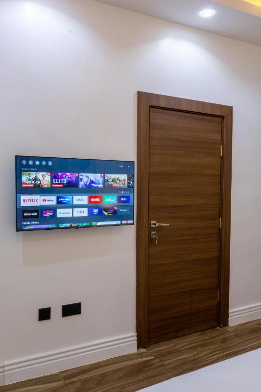 Milano Apartment - image 8
