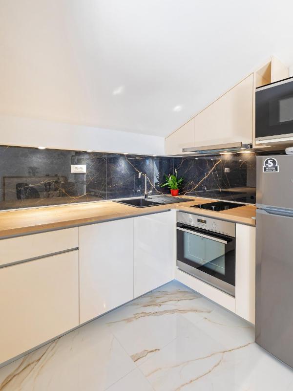 Villa Ana Apartments - image 23