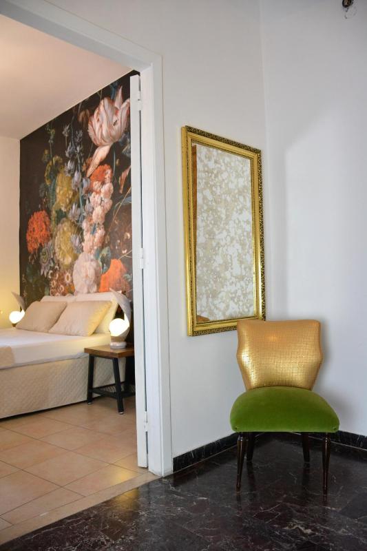 Double Room with Balcony image 2