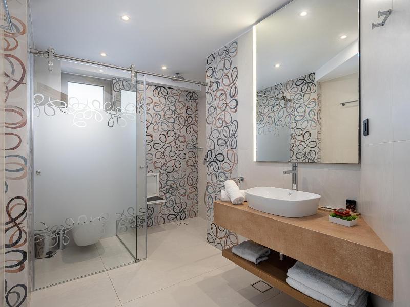 Double or Twin Room - Disability Access image 3