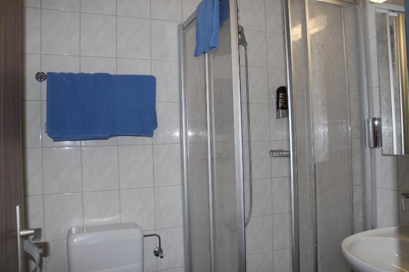 Double Room image 2