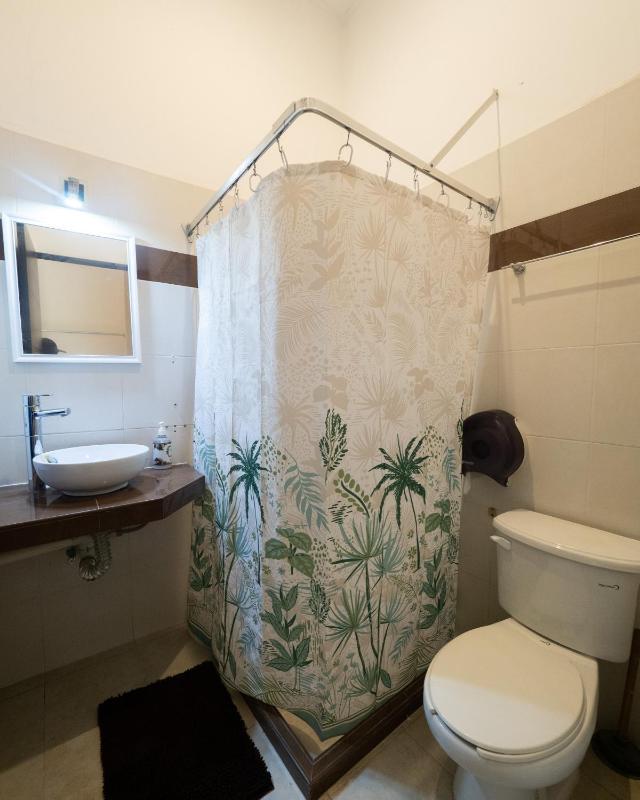 Nido Colibrí - Private Rooms and hostel Dorms in Remate de Paseo Montejo - image 8