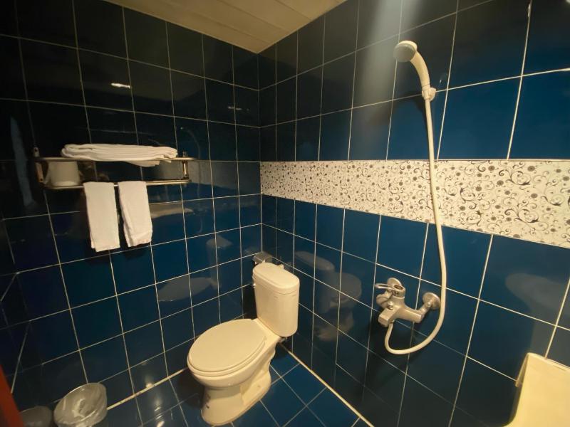 Jiuning Business Hotel - image 13