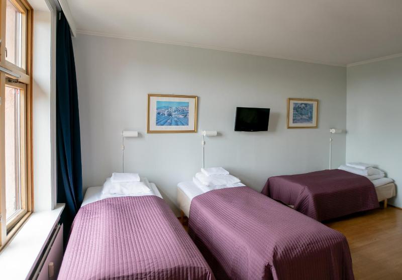 Standard Triple Room image 3