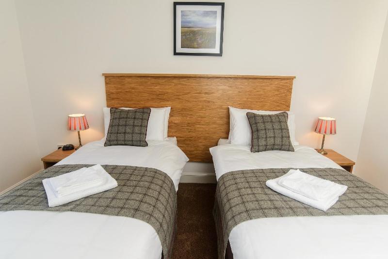 Three Bedroom Lodge image 4