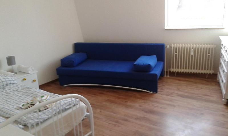 Queen Studio with Sofa Bed - Roon Str. 8 image 2