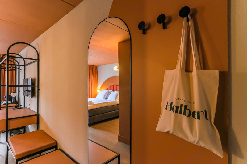 King Room image 1