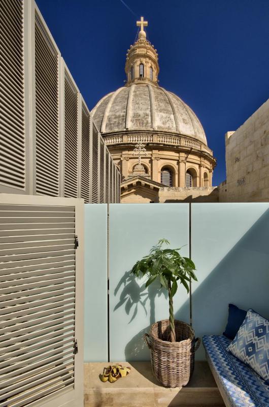 Duplex Suite with Terrace image 3