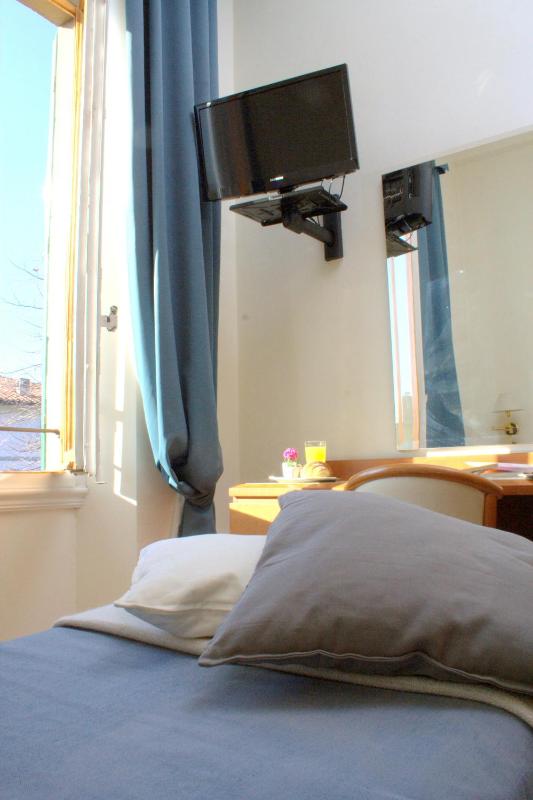 Economy Double or Twin Room image 2