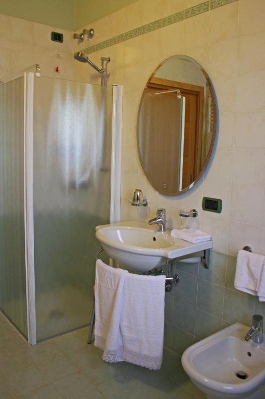 Triple Room image 2