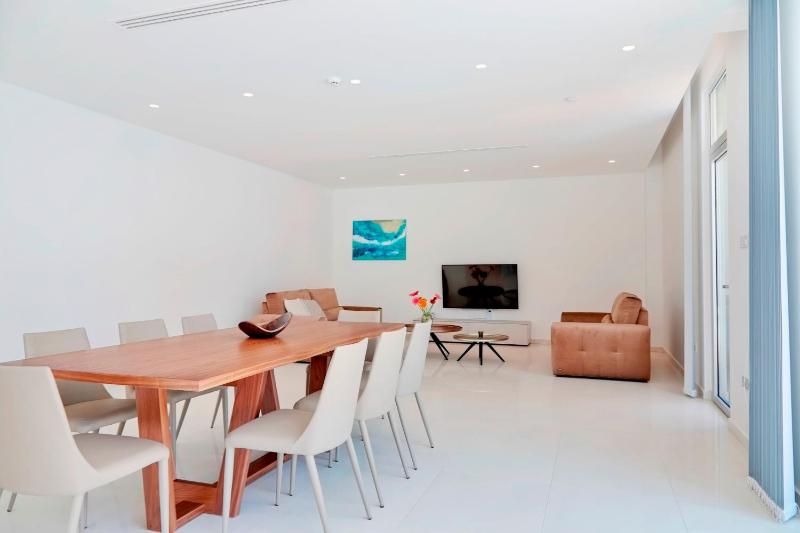 Sunrise Seaview Villas - Camelia - image 6