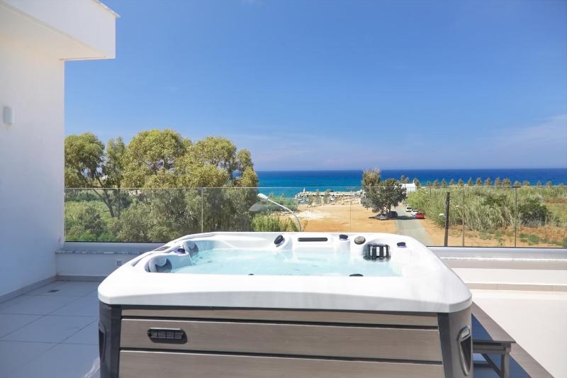 Sunrise Seaview Villas - Melissa - image 4