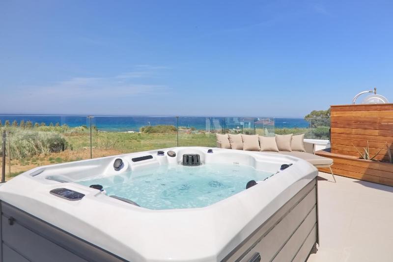 Sunrise Seaview Villas - Melissa - image 7
