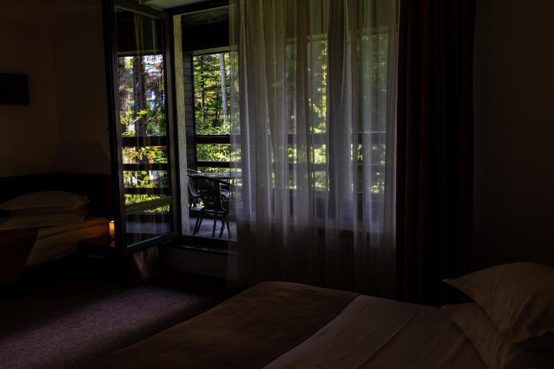 Double Room with Balcony image 3