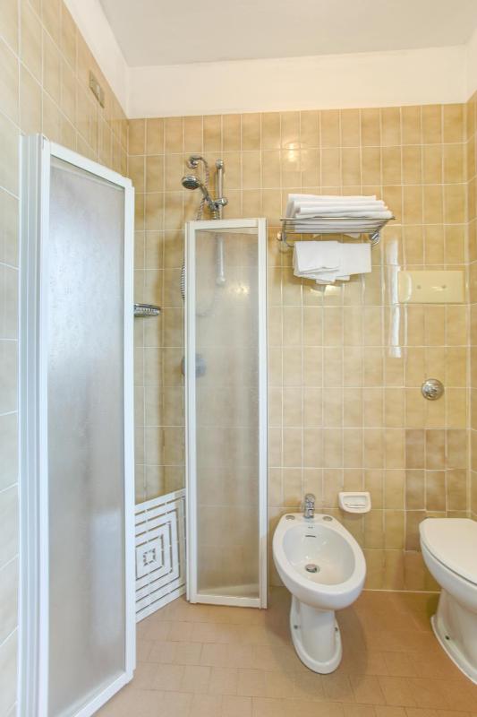 Small Double Room image 1