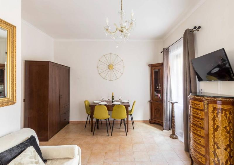 Two Rooms Apartment image 3