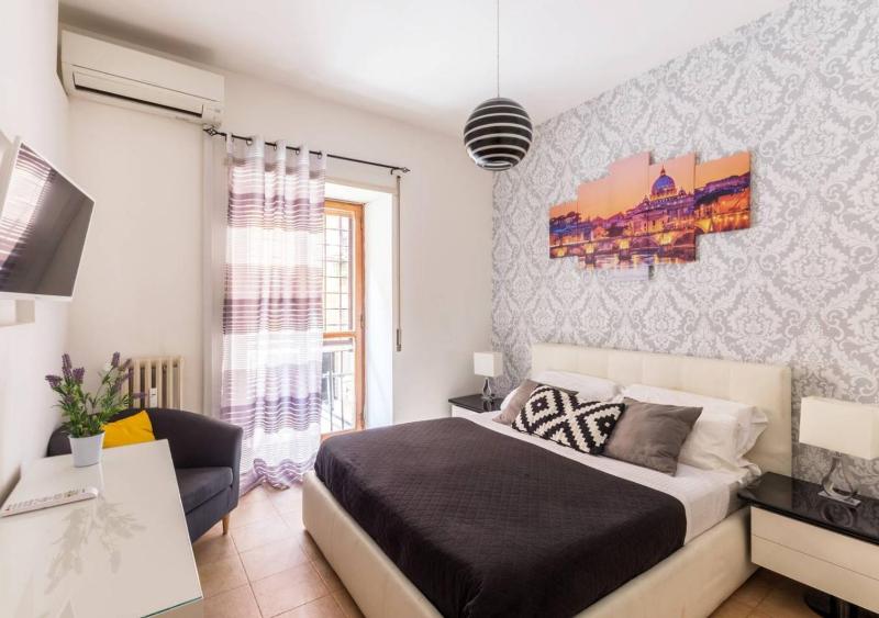 Studio Apartment image 1