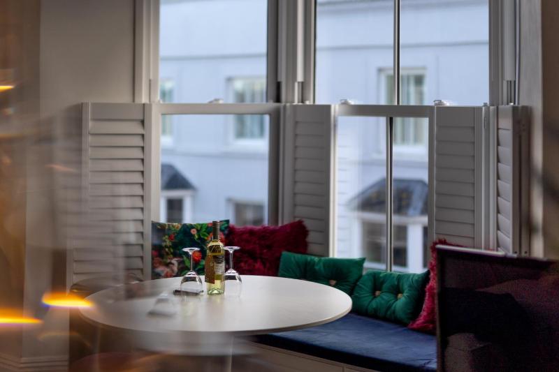 Caldey Bay Apartment - Lovely Sea Views - image 23