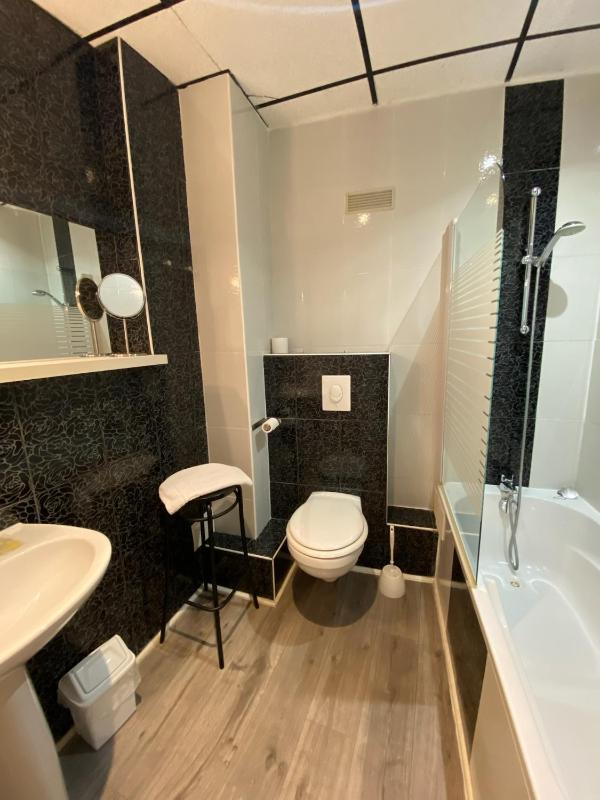 Superior Double Room image 4