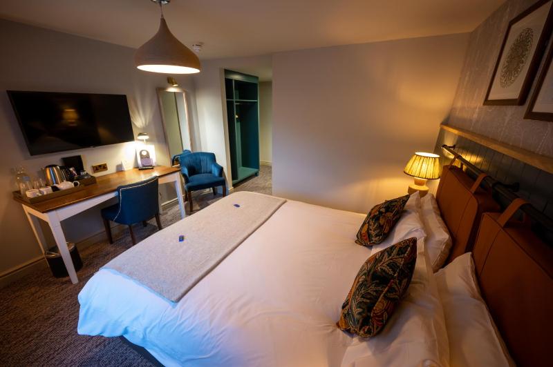King Room image 4