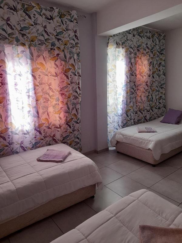Standard Family Room image 1