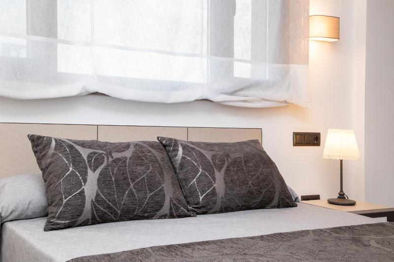 Single Room image 2