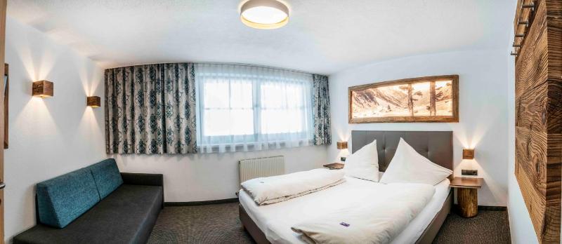 Two-Bedroom Suite image 4