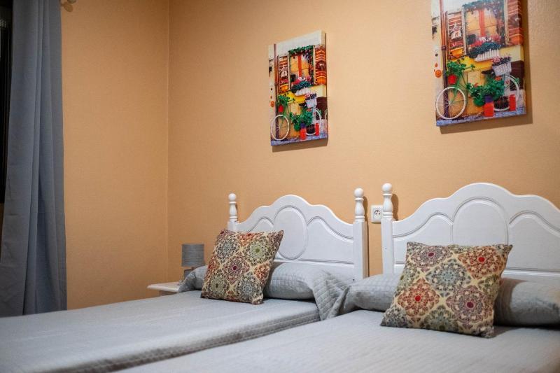 Double or Twin Room with City View image 4